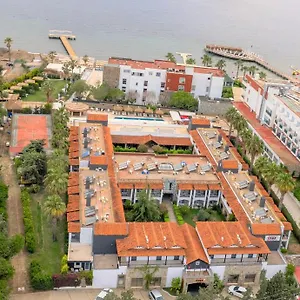 Отель Tiana, Тургутрейс